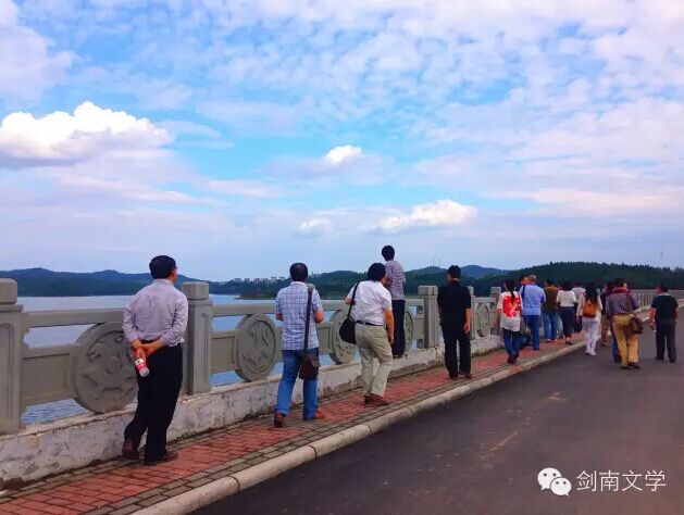 游仙区水利局领导团队推动水利事业迈上新台阶